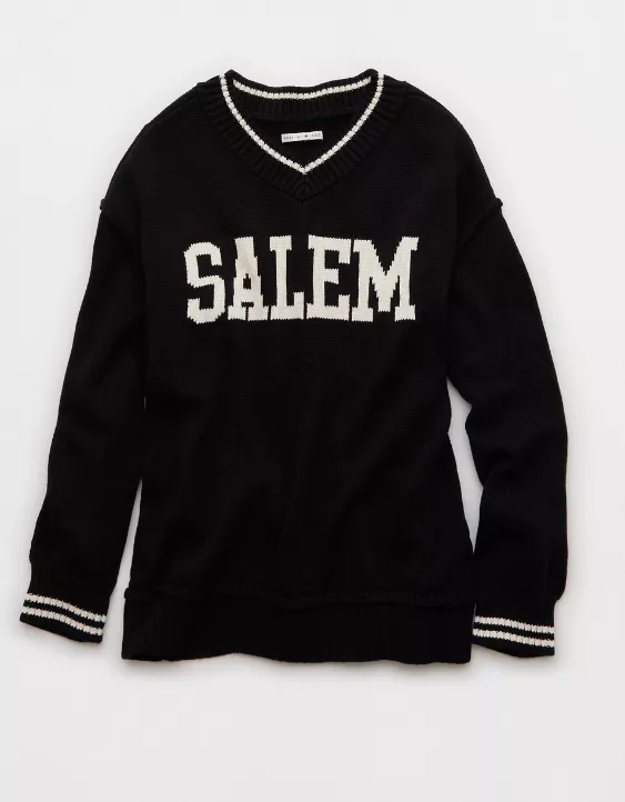 AE Oversized V-Neck Halloween Graphic Sweater - Image 3