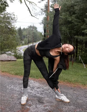 OFFLINE By Aerie Cloud Fleece Classic Full Zip Sweatshirt