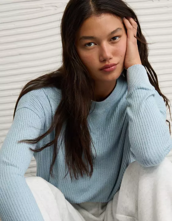 AE Long-Sleeve Waffle Plush Crew Neck Tee - Image 8