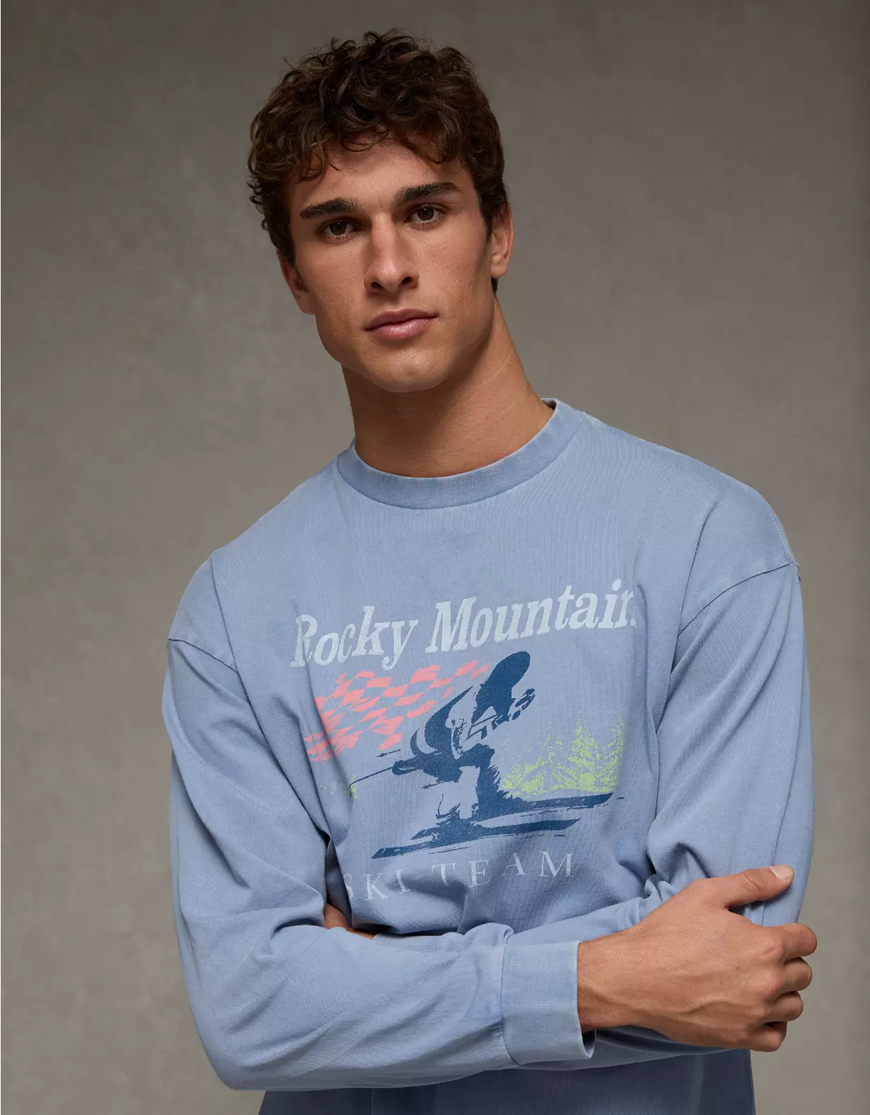 AE Boxy Long Sleeve Destination Graphic T-Shirt