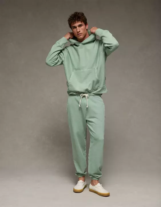 AE Laidback Luxe Heavyweight Hoodie - Image 5