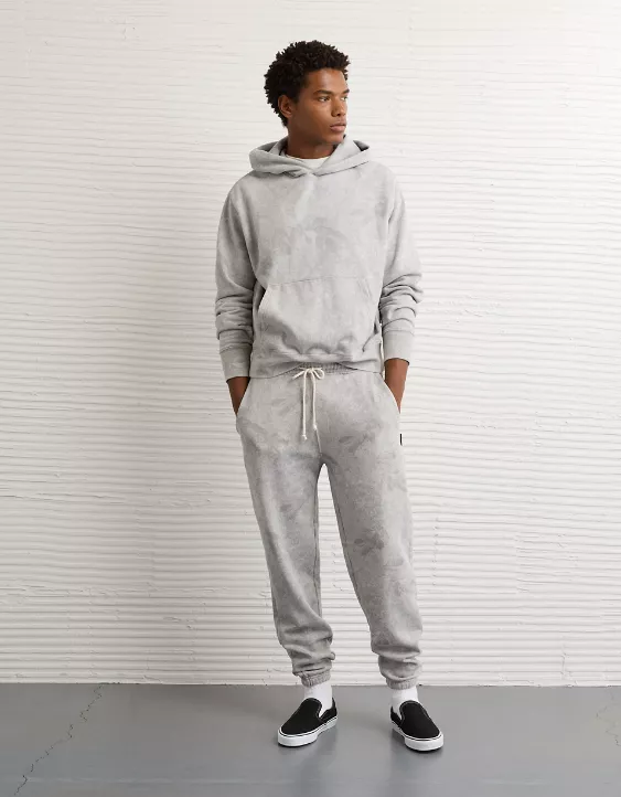 AE Laidback Luxe Heavyweight Hoodie - Image 6
