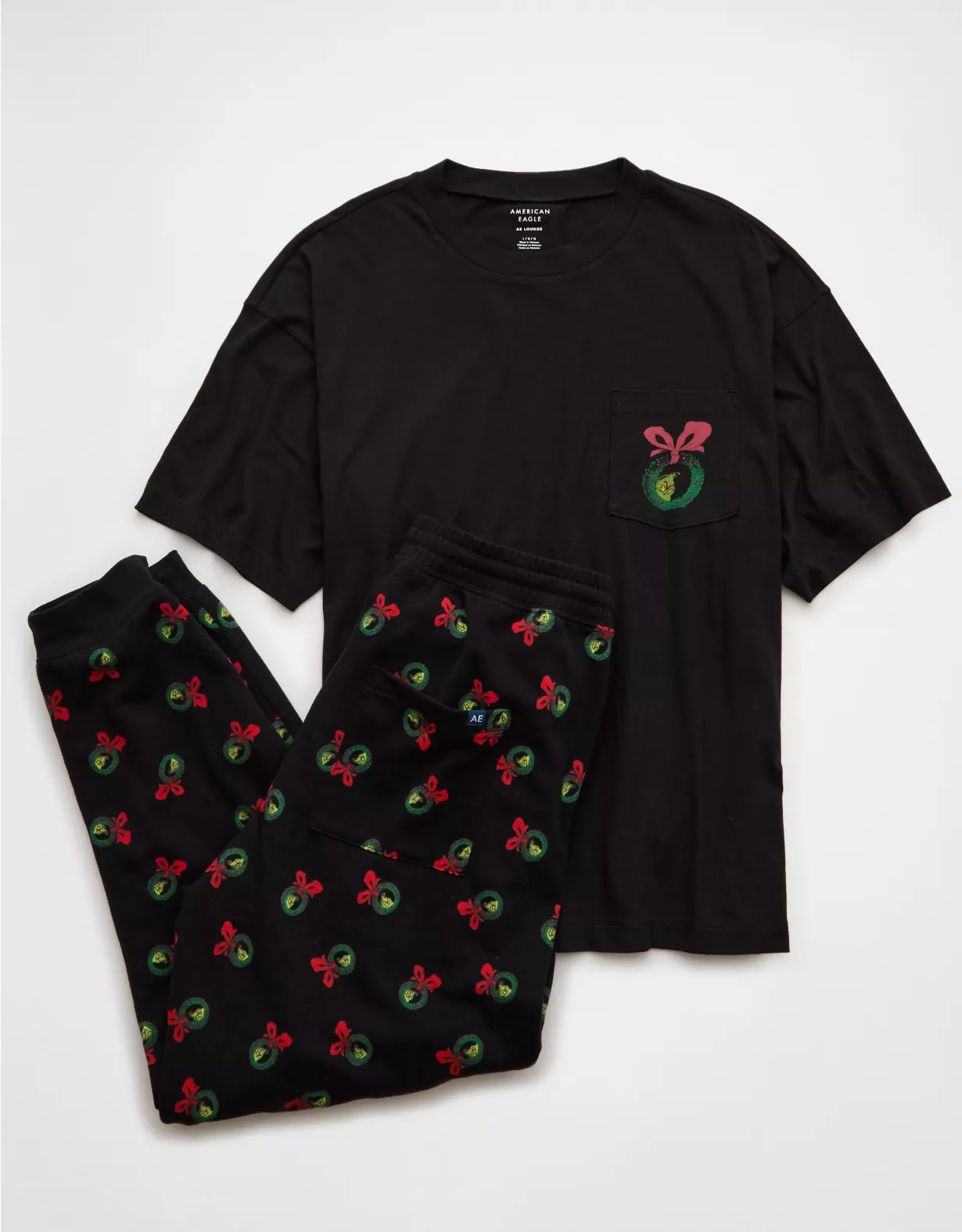 AE Grinch Graphic Lounge Jogger & T-Shirt Set