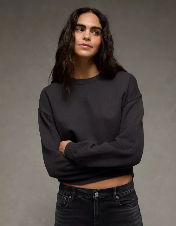 AE Relaxed Crew Neck Sweatshirt - Image 2