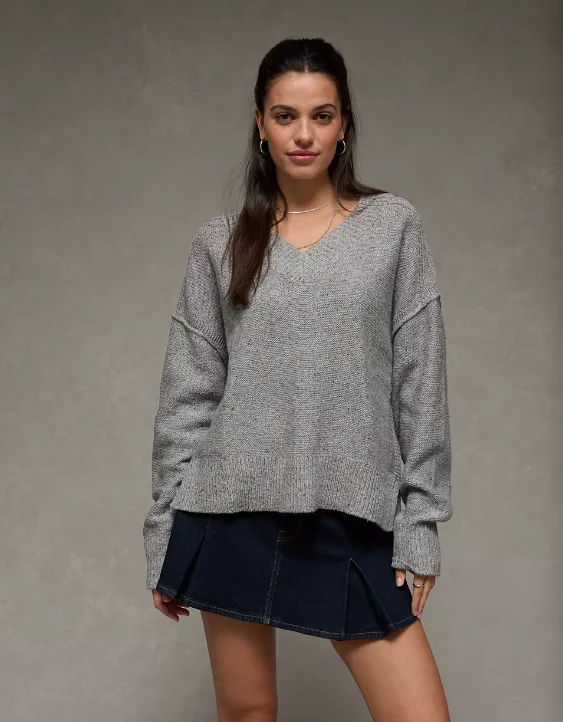 AE Long Weekend V-Neck Sweater - Image 5