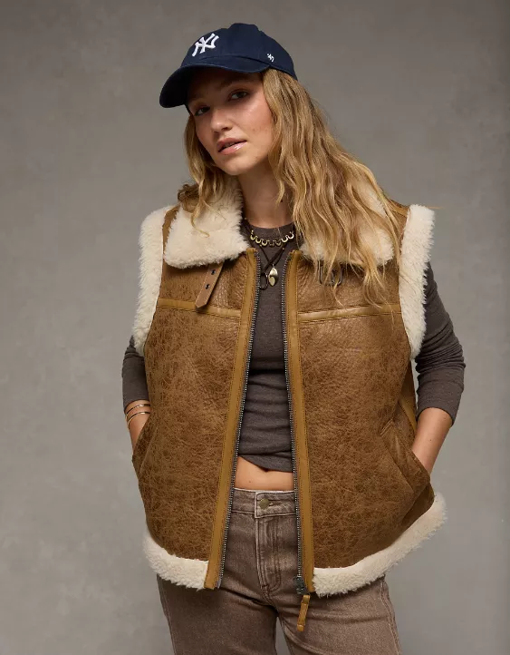 AE Shearling Vest - Image 2