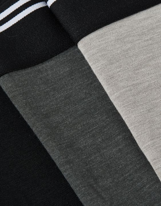 AEO Men's 6" Ultra Soft Boxer Brief 3-Pack - Image 2